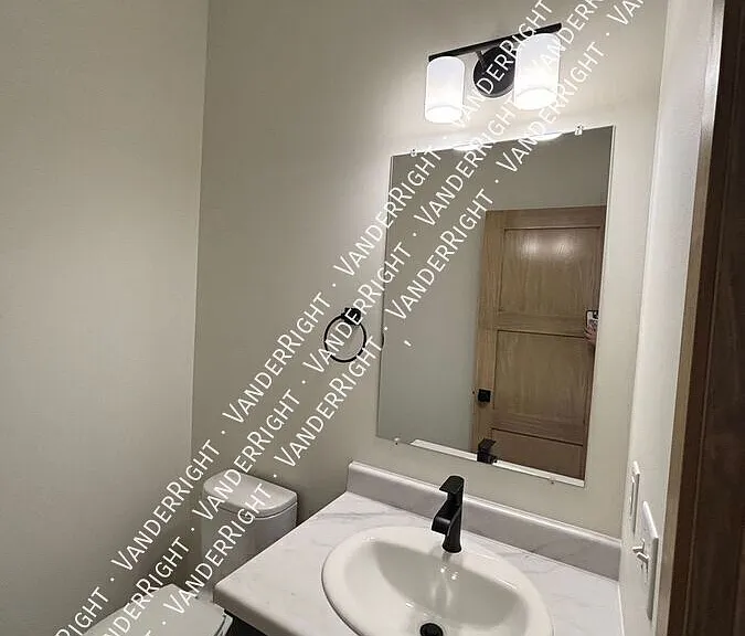 2415 E Cama Pl — Photo 6