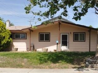 390 Cottonwood Dr, Richland, WA 99352