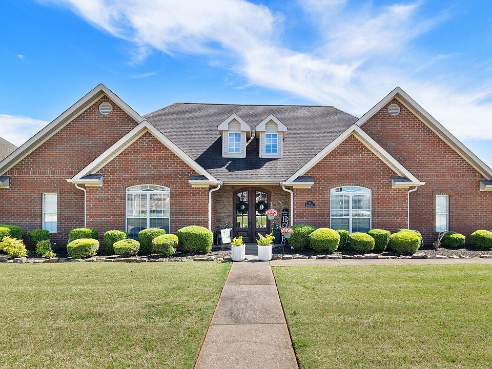 1st image of 311 Wheaton Dr