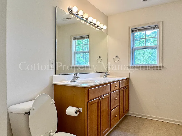 5138 Greenville Loop Rd #D — Photo 30