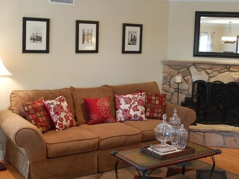 1324 E Rose Ave — Photo 8