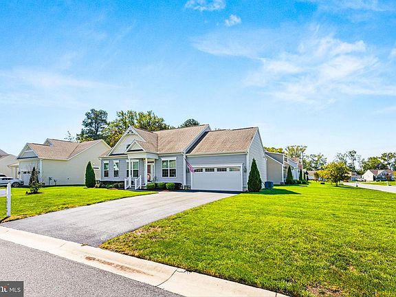 3rd image of 38540 Blue Hen Dr
