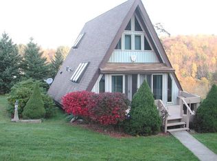 102 W Avery Station Rd, Springville, PA 18844