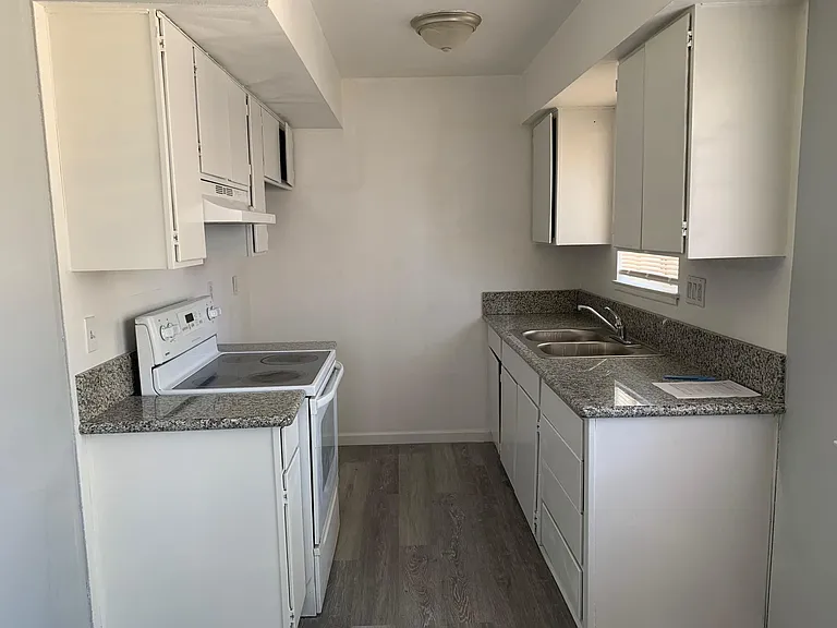 3500 Rainbow Ln — Photo 6