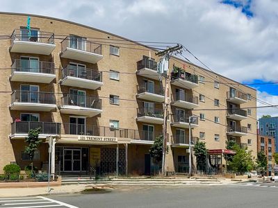 121 Tremont St APT B1, Boston, MA, 02135