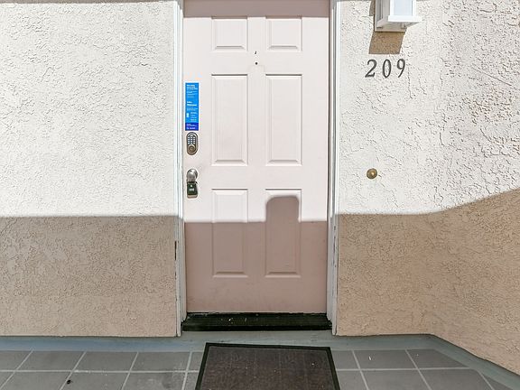 4th image of 7027 Camino Degrazia Unit 209