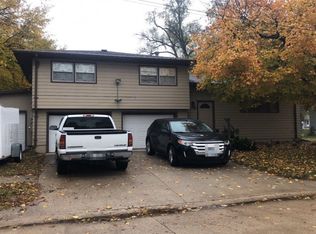 709 N 36th St, Council Bluffs, IA 51501