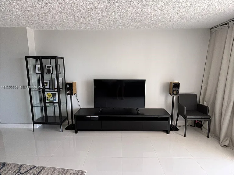 1865 S Ocean Dr #4F — Photo 11