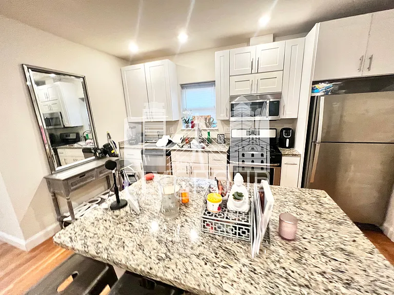 11 Greenville St #3 — Photo 1
