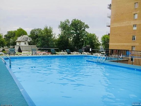 3rd image of 265 Main #108