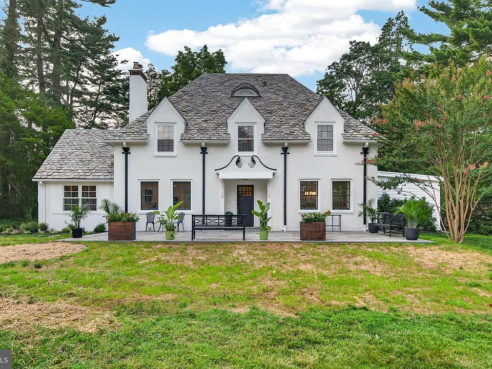1013 Indian Creek Rd