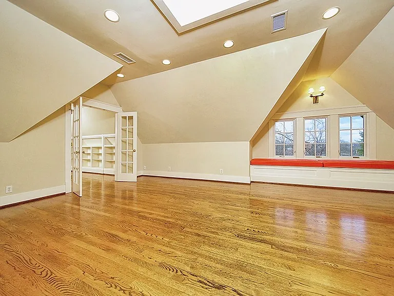 3944 Woodlawn Dr — Photo 33