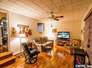 415 Allen Rd, North Syracuse, NY 13212