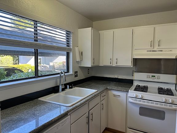 4th image of 1200 Capitola Rd APT 5