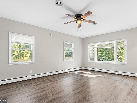 4th image of 214 Barren Rd