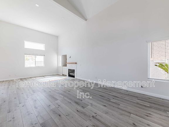 2nd image of 45333 Corte Progreso