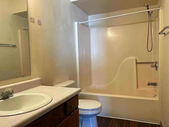 3rd image of 4741 Circle Shore Dr SE