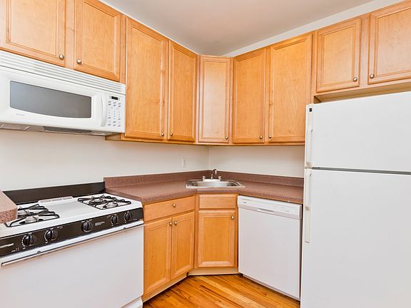 3rd image of 1828 W Lawrence Ave #1830-1B