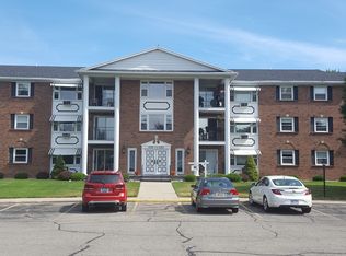 7530 Boulder Bluff Dr APT B47, Jenison, MI 49428