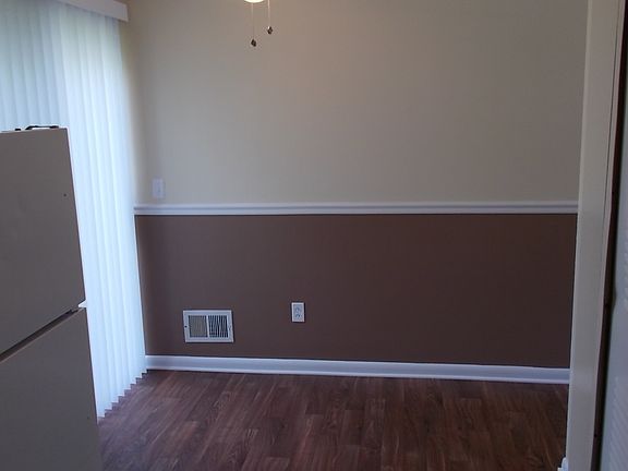 3rd image of 348 Jefferson Ave APT 3