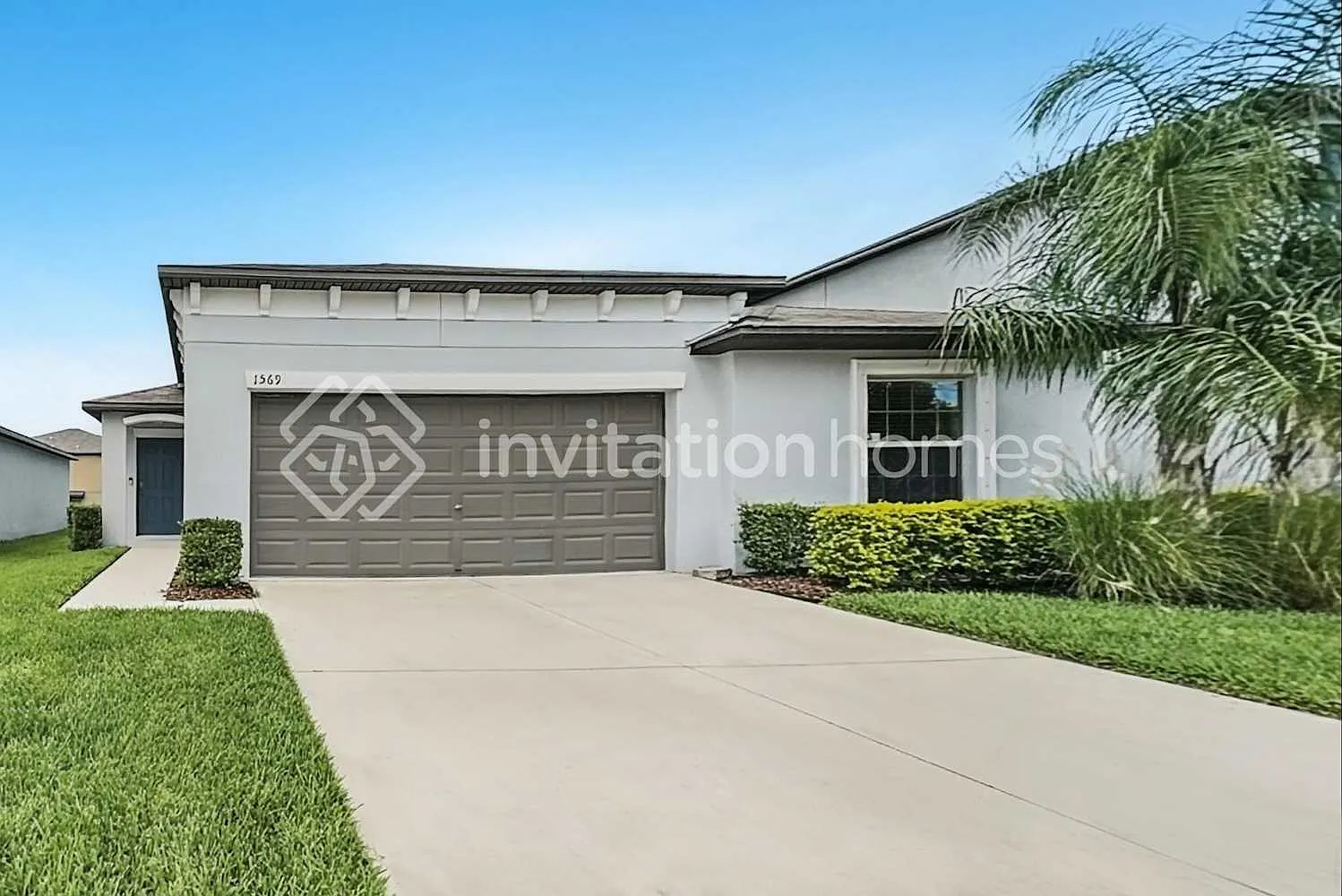 1569 Blue Rose Dr Ruskin, FL 33570 — Photo 1