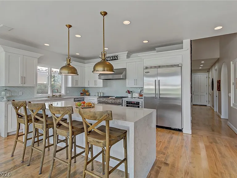 8628 Scarsdale Dr — Photo 18