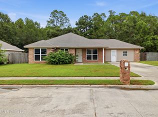 316 Woodcrest Dr, Long Beach, MS 39560