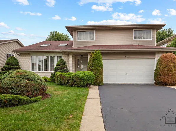 2141 W Cimarron Way, Addison, IL 60101
