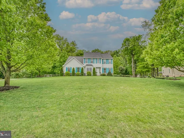 13 Hickory Ridge Ct, Mullica Hill, NJ 08062