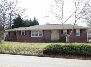 113 N Catherine St, Pickens, SC 29671