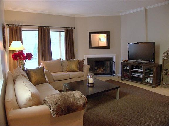 2nd image of 993 Paradrome St #15