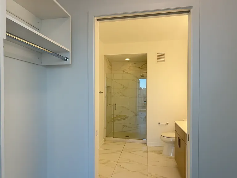 114 W Division St #1505 — Photo 21