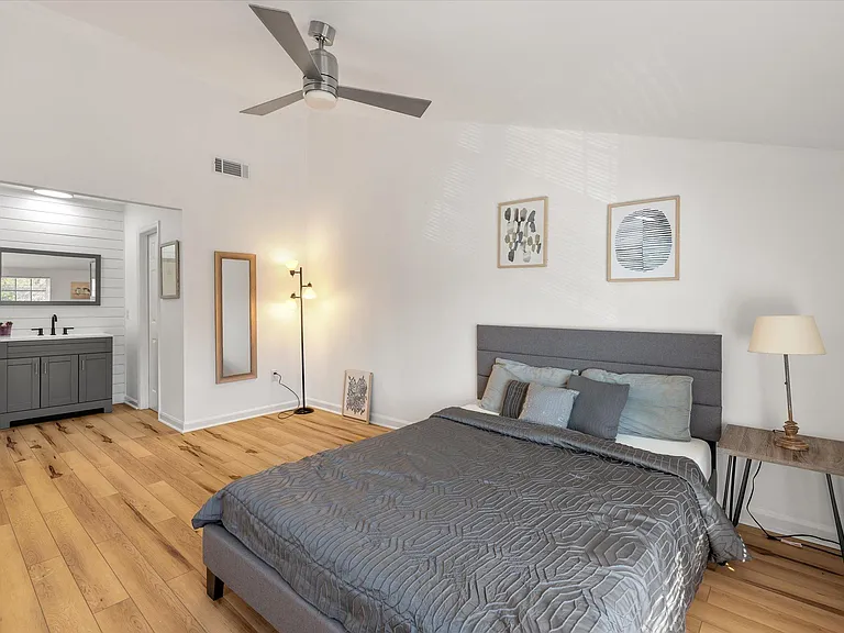 2494 Etiwan Ave #C12 — Photo 15