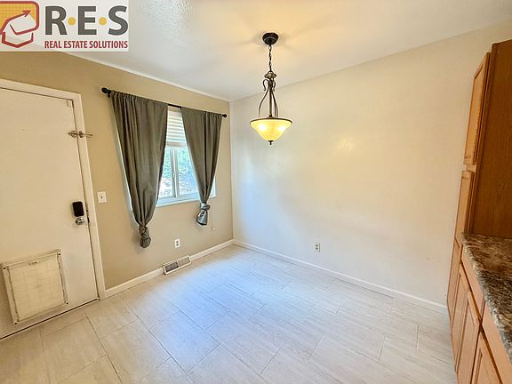4th image of 10557 Quail St
