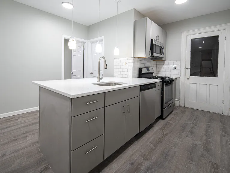 1820 Highland Ave #1 — Photo 4