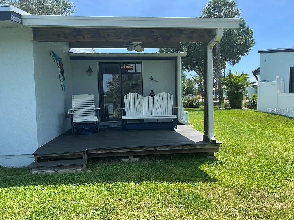 2 bed, 2.0 bath, 888 sqft, $4,250 — Photo 3