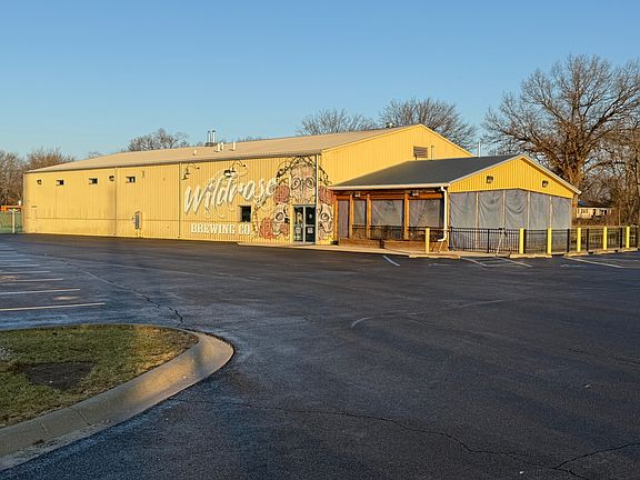 2nd image of 1104 E Main St