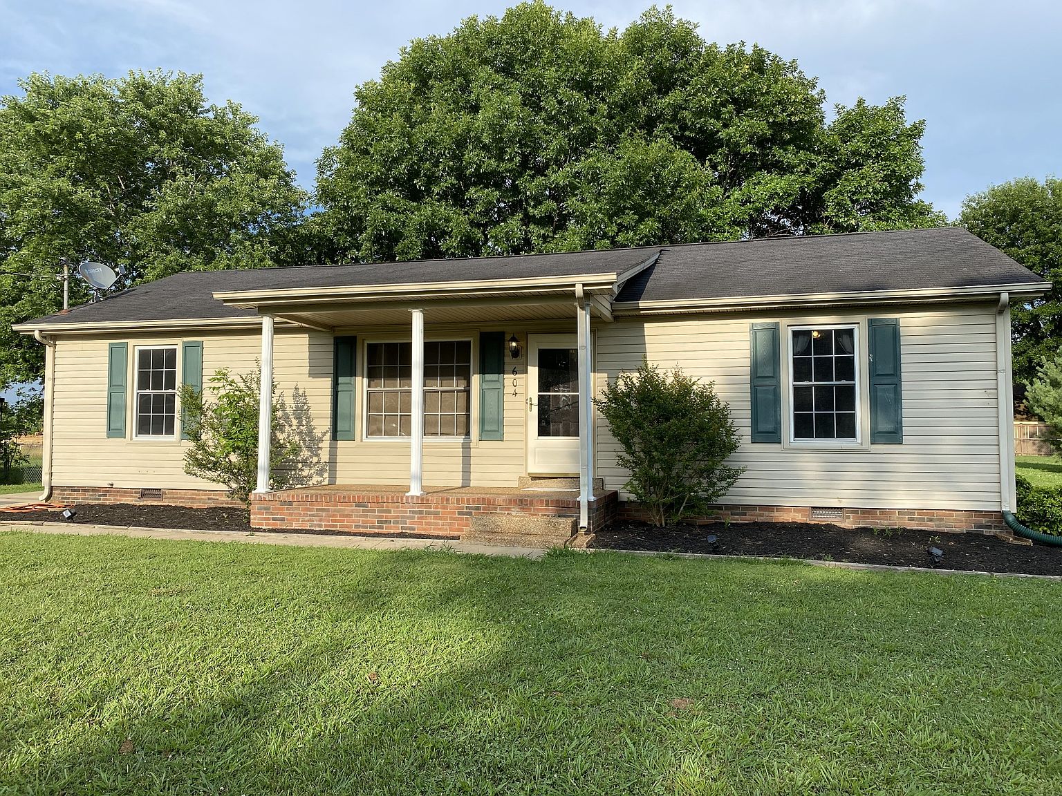 604 Calista Rd White House Tn 37188 Mls 2167462 Zillow