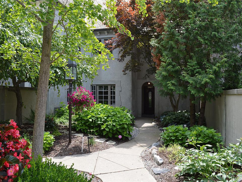 1st image of 5467 Bristol Parke Dr