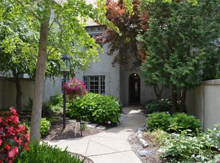 5467 Bristol Parke Dr, Clarkston, MI 48348