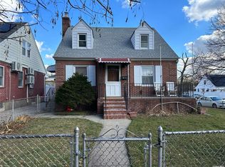 4567 195th St, Flushing, NY 11358
