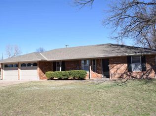 101 S Burdel Ln, Enid, OK 73703