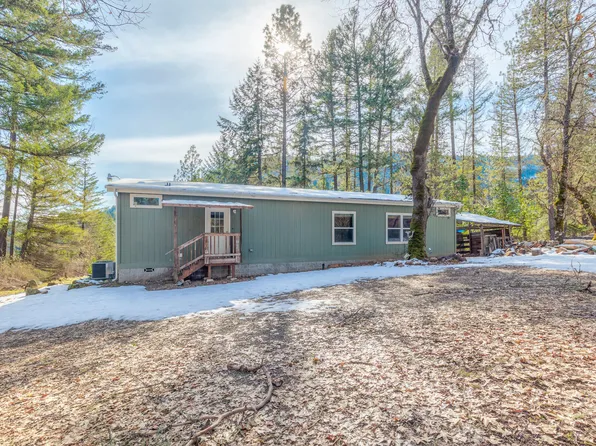 124 Elk Creek Rd, Trail, OR 97541