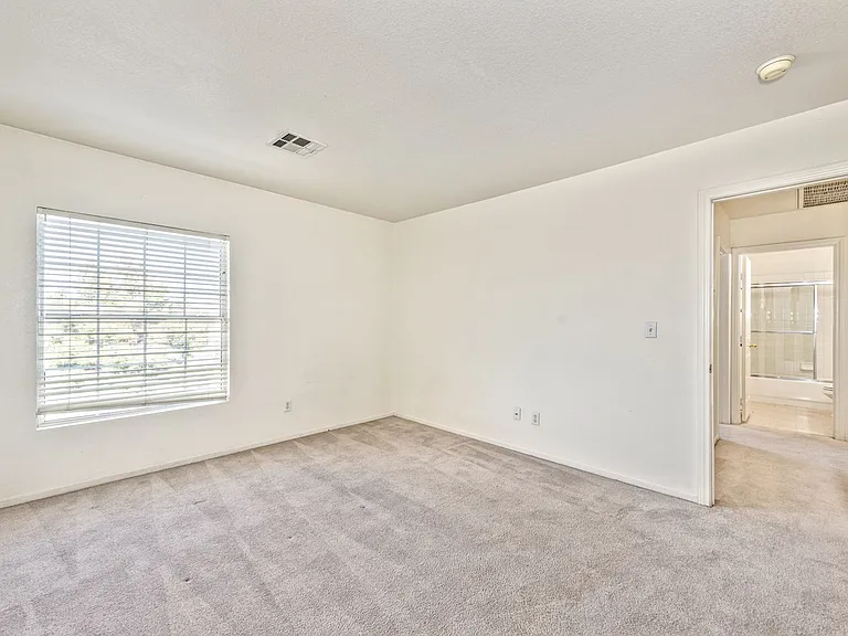1637 Cave Spring Dr — Photo 10