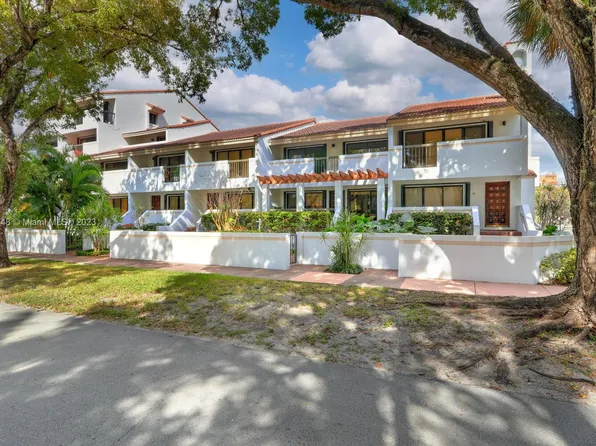 2600 Cardena St APT 8, Coral Gables, FL 33134