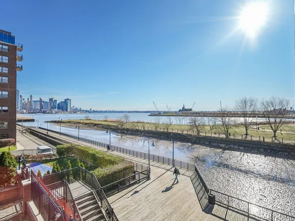 174 Washington Street image 27 of 32