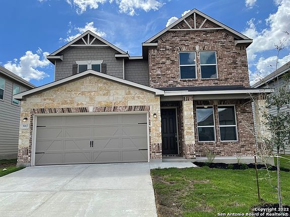 2nd image of 3917 Woodside Dr