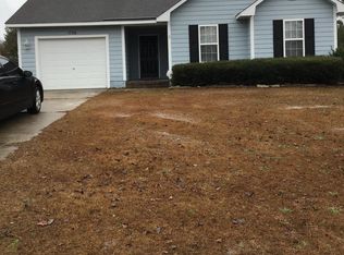 1706 Flint Dr, Fayetteville, NC 28304