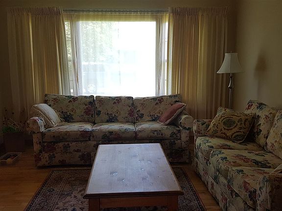 5th image of 509 Amber St