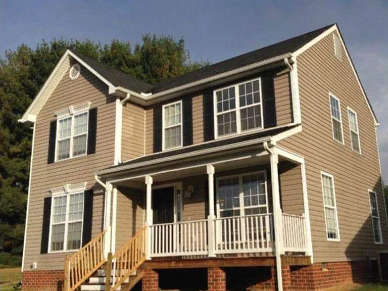 2605 Village Dr — Photo 4